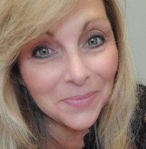 Meet your Posher, Becky